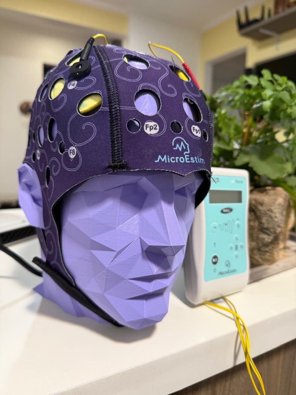 Equipamento utilizado em neuromodulação tDCS